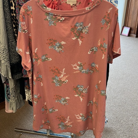 Women’s Blouse - Picture 2 of 4